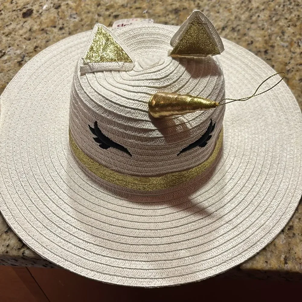 NWT Claire unicorn 🦄 sun hats